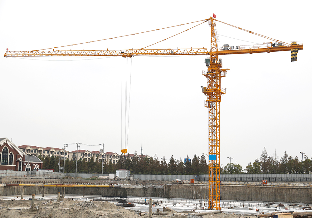 QTZ100（6013）Topkit Tower Crane 6T 8Tダブル回転